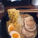 麺屋 東札幌ノ梟的实拍图