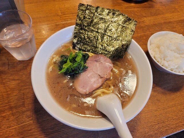 recommendations image for 神楽坂家系ラーメン モンタナ