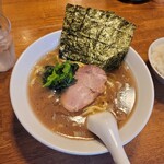 recommendations for 神楽坂家系ラーメン モンタナ