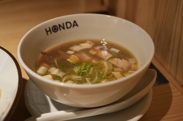 本田麺業 神田西口駅前店的實拍高清圖