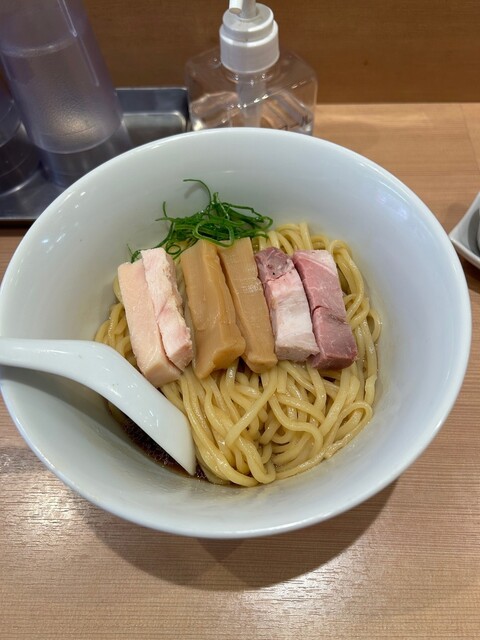 らぁ麺 はやし田 赤羽店的实拍高清图