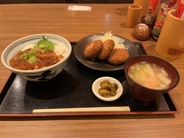 てらけん本家 泉岳寺駅前店的实拍高清图