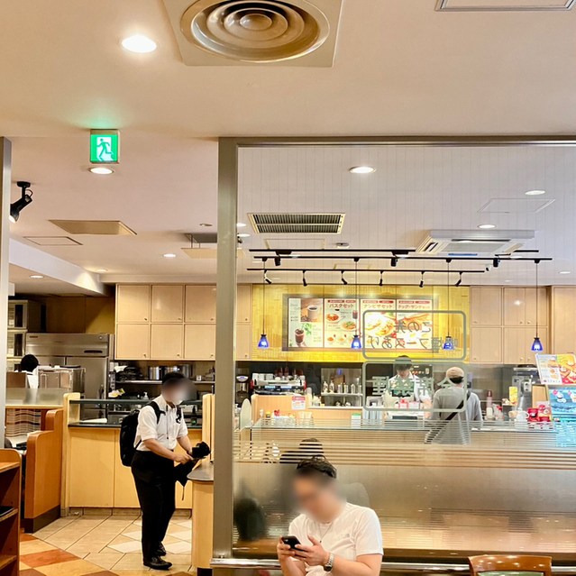 カフェ・ベローチェ 飯田橋駅東口店的實拍高清圖