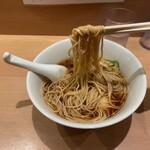 らぁ麺 はやし田 赤羽店的实拍图