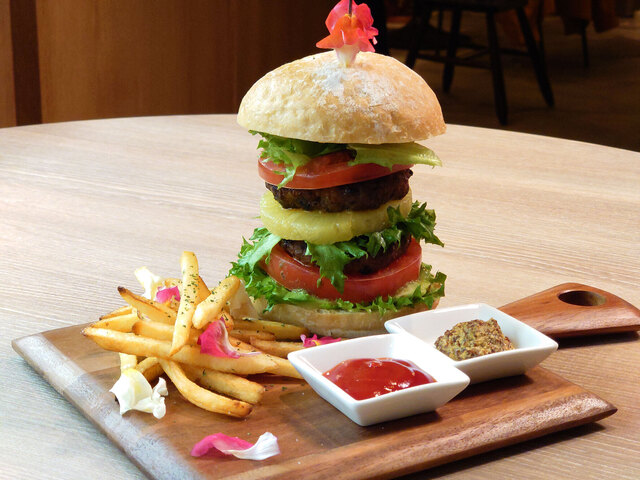 recommendations image for UMEDAHOLIC HOTEL cafe & bar