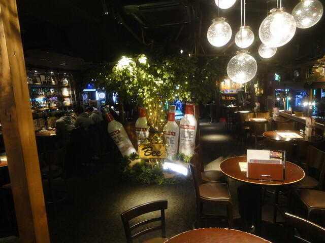 ダイニングダーツバーBee 新宿店的實拍高清圖