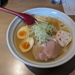 マルエス食堂的实拍图