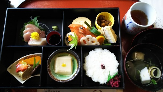 くら満荘的實拍高清圖