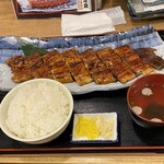 磯丸水産 高槻店的实拍图