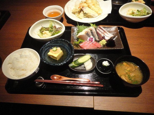 日本酒と炭火焼 藤丸的實拍高清圖