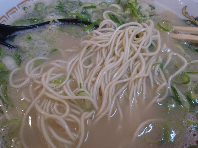 長浜ラーメン一番 福知山駅前店的实拍高清图