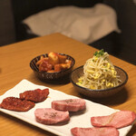 焼肉家 KAZU 神楽坂的实拍图