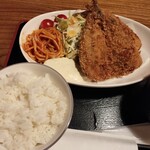 目黒川魚金的實拍圖