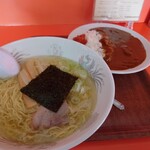 久平食堂的实拍图
