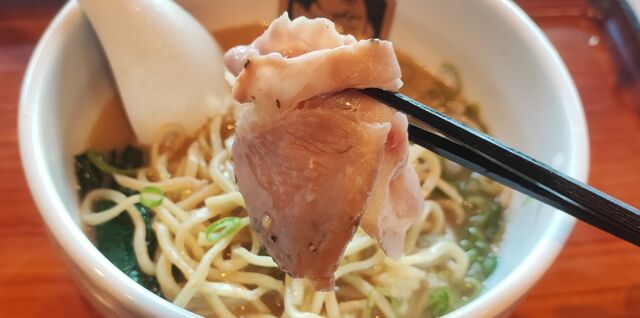 真鯛らーめん 麺魚 秋葉原UDX秋葉原拉麺劇場店的实拍高清图