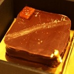 ブルガリ イル・カフェ 阪急うめだ本店的實拍圖