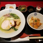recommendations for 博多鶏ソバ 華味鳥 阪急梅田本店