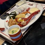 和食鍋処 すし半 深井店的实拍图