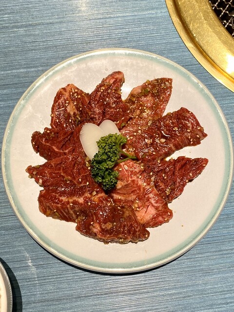recommendations image for 炭火焼肉 こうしん
