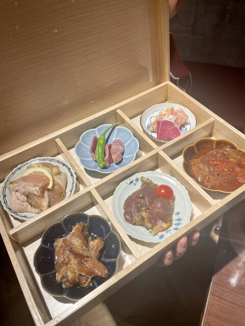とり焼肉酒場 鶏ん家 春吉店的實拍高清圖
