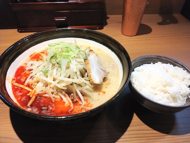 いと井 東京ラーメン横丁店的實拍高清圖