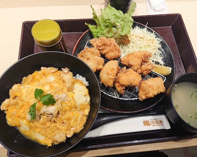 鶏三和 八重洲地下街店的實拍高清圖