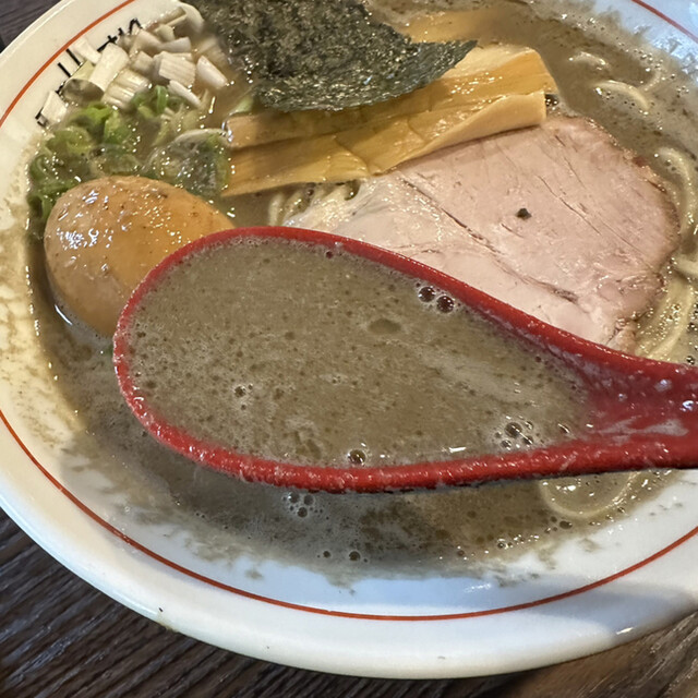らー麺 山さわ的实拍高清图