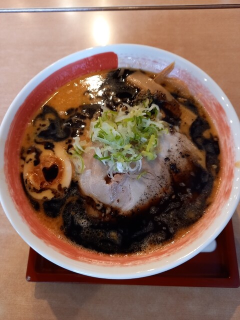 ラーメン やつや的实拍高清图