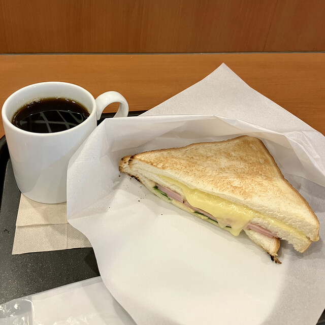 カフェ・ベローチェ 飯田橋駅東口店的實拍高清圖