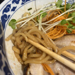 らーめん 亀王 阪急東通り店的實拍圖