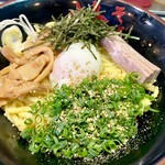 東京油組総本店 赤坂見附組的实拍图