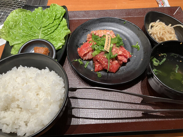 焼肉特急 亀岡駅的實拍高清圖