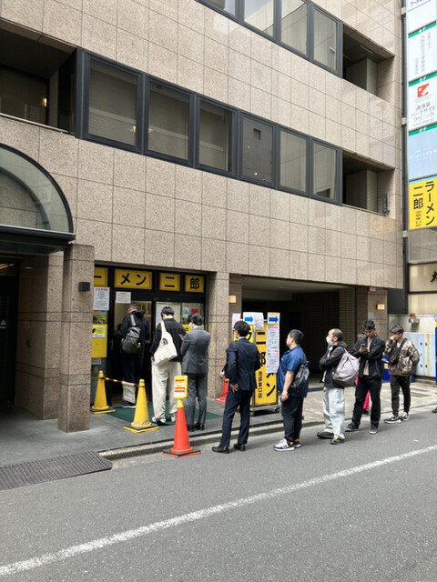 ラーメン二郎 池袋東口店的实拍高清图