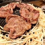 羊肉炭火焼 肉汁屋的實拍圖