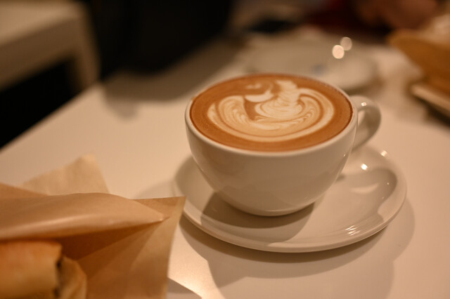 recommendations image for ブルーボトルコーヒー 新宿カフェ