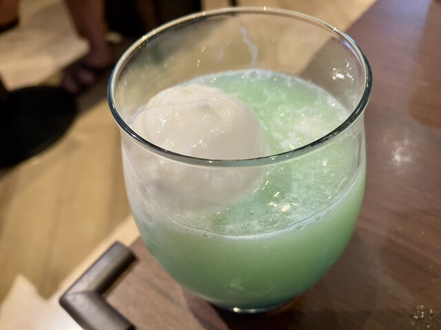 LUIDA'S BAR的实拍高清图