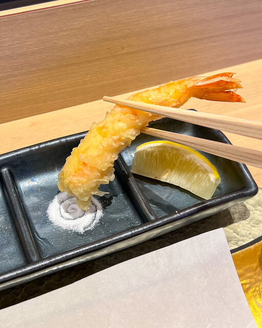 梅田 鮨 よこ田的實拍高清圖