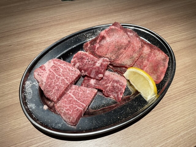 立ちヤキニク 七七四的實拍高清圖