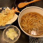 通しあげ そば鶴的实拍图