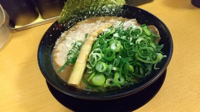 濃厚らーめん 驚麺屋的实拍高清图