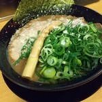濃厚らーめん 驚麺屋的实拍图