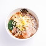満鶏軒 秋葉原UDX秋葉原拉麺劇場店的實拍圖