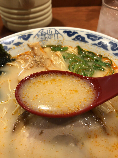 九州らーめん亀王 難波ＮＧＫ前店的實拍高清圖