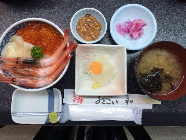 函館朝市 栄屋 よさこい食堂的实拍图