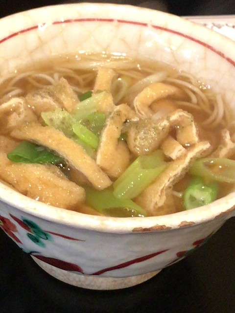 河道屋銀華的实拍高清图