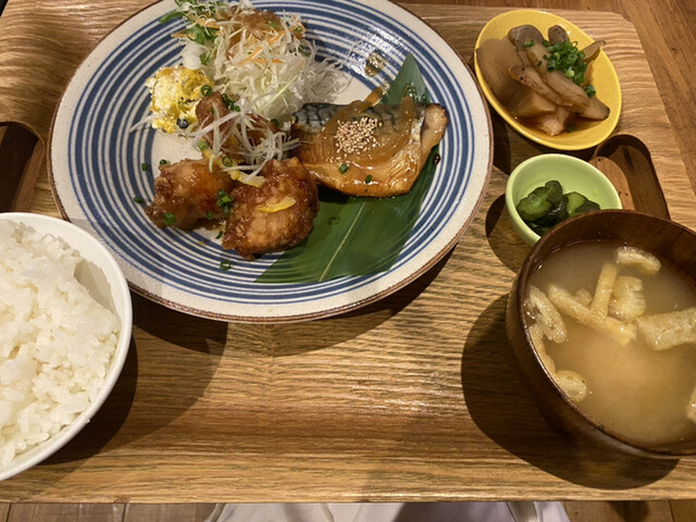 #602 CAFE&DINER 福岡ソラリアプラザ店的實拍高清圖