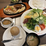 肉の万世 神田駅前店的實拍圖