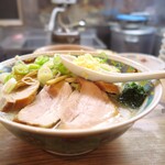 特麺コツ一丁ラーメン的实拍图
