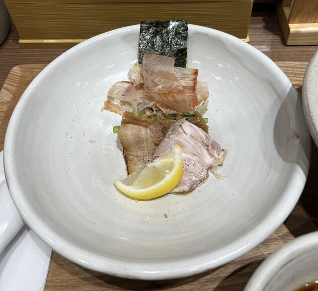 Homemade Ramen 麦苗 COREDO室町店的實拍高清圖