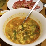 上野手 焼肉店的實拍圖
